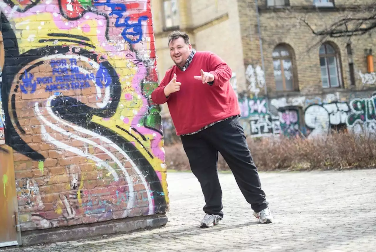 Mehr als 100 Kilo verloren: Comedian beeindruckt mit irrer Transformation – er ist nicht mehr wiederzuerkennen