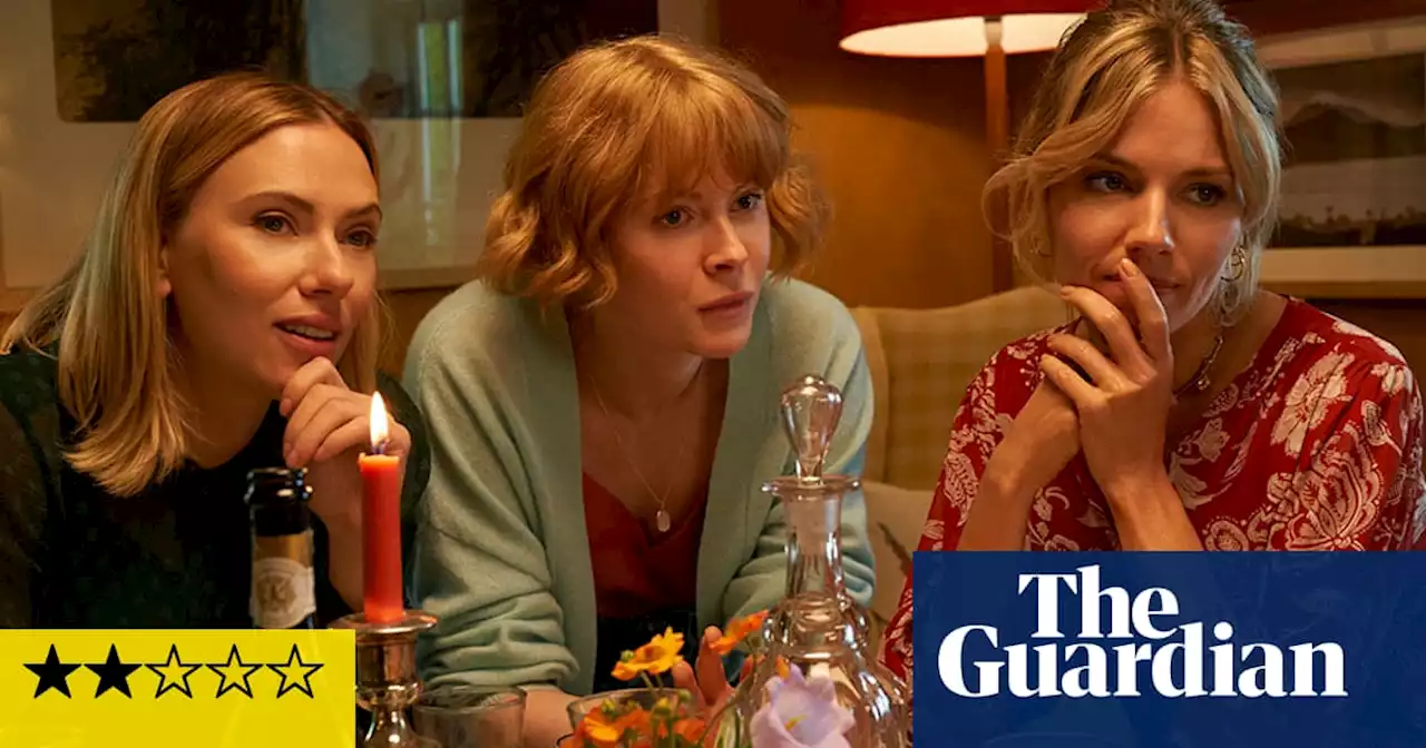 – Kristin Scott Thomas makes a ho-hum directorial debut