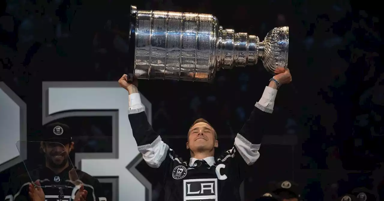 Dustin Brown headlines 2023 U.S. Hockey Hall of Fame class