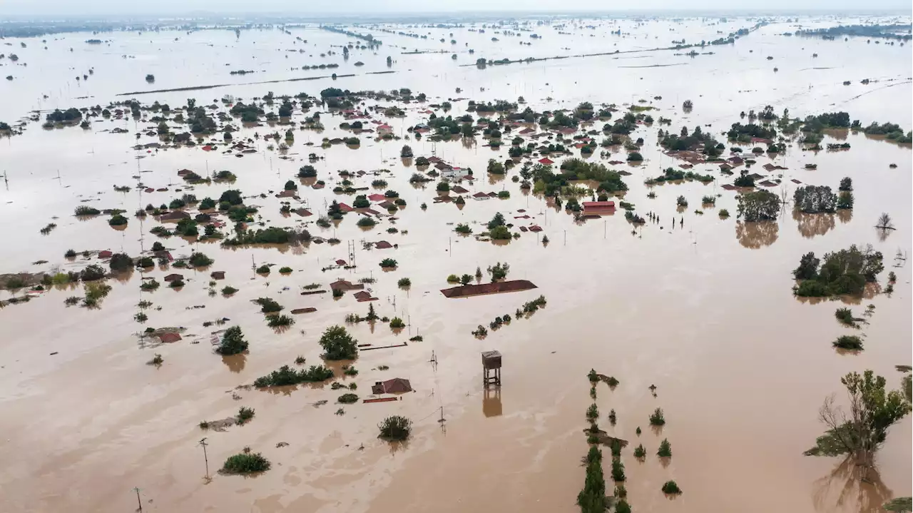 Les inondations en Grèce transforment la région de la Thessalie en lac géant