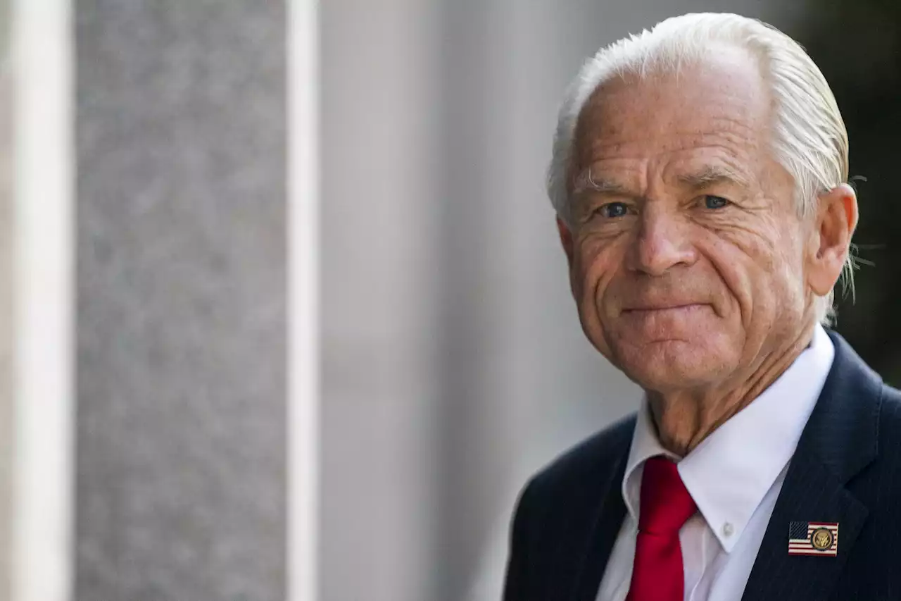 Peter Navarro, exasesor de Trump, es declarado culpable de desacato al Congreso