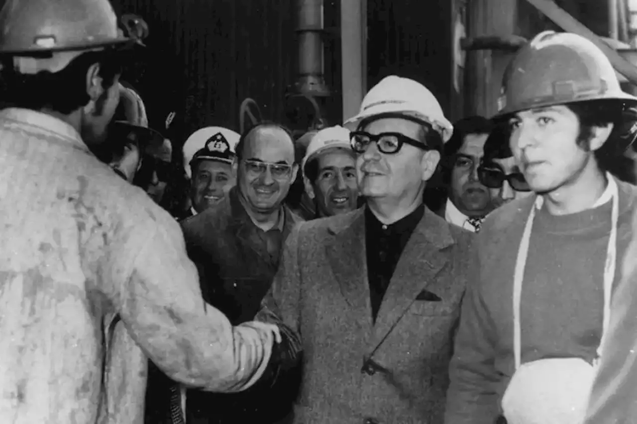 El carpintero anarquista que labró el credo revolucionario de Salvador Allende