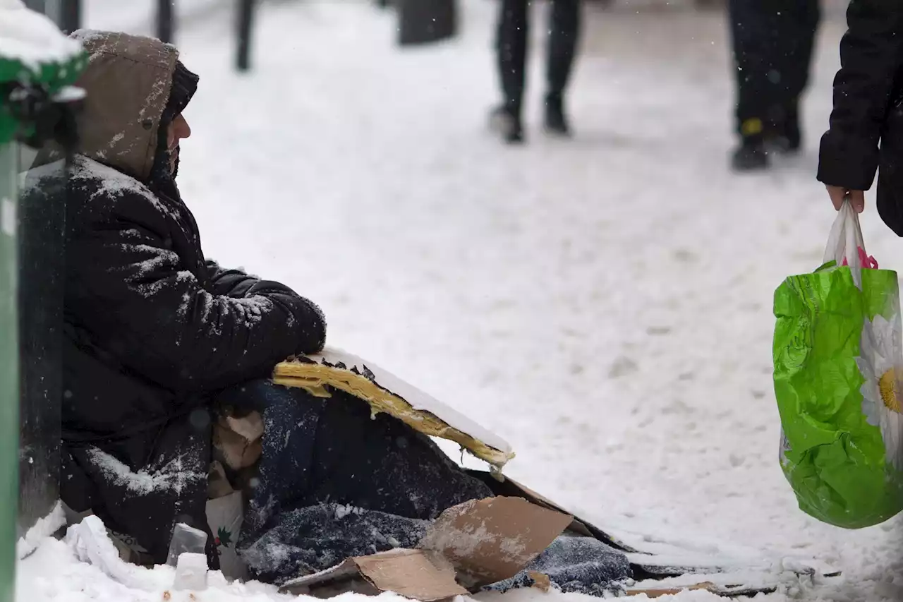 Trois agents de sécurité condamnés pour la mort d'un SDF expulsé en plein hiver