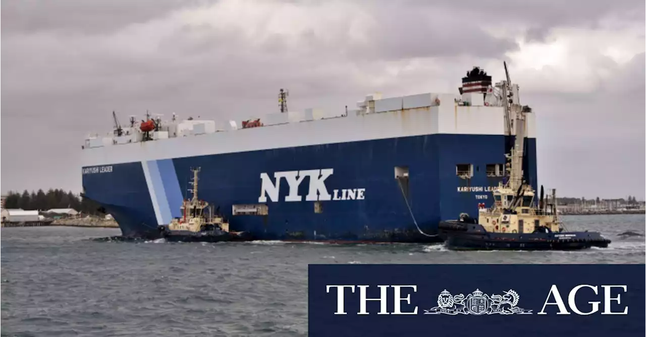 Cargo ship stranded in worsening weather off Victorian coast