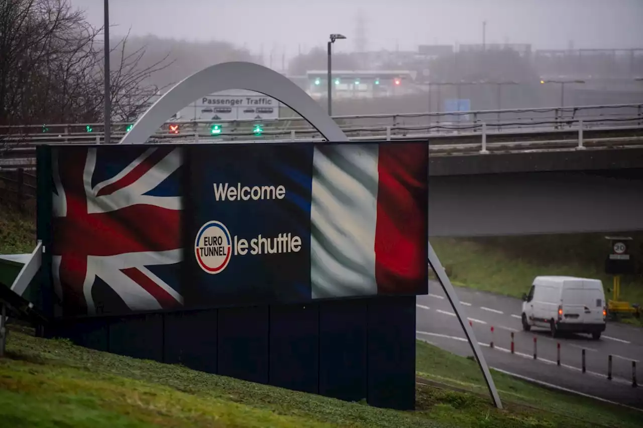 Why there are delays at the Eurotunnel, how long they could last and latest travel advice