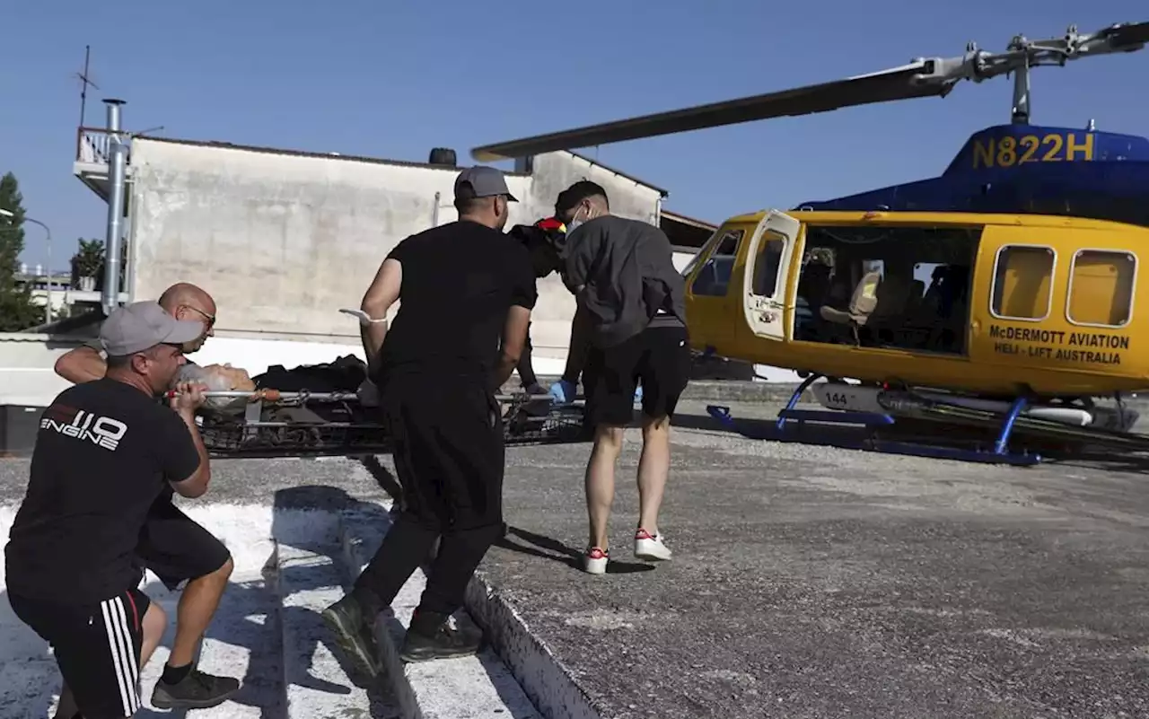 The death toll from flooding in central Greece has increased to 10 while 4 others are missing
