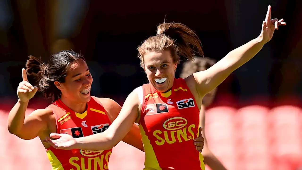 Six-goal Stanton leads Suns' thrashing of Eagles