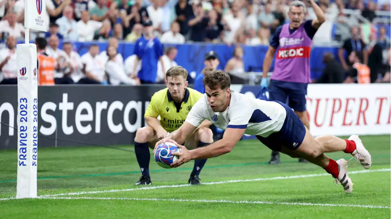 Face aux « All Blacks », le XV de France réussit son entrée dans le Mondial de rugby