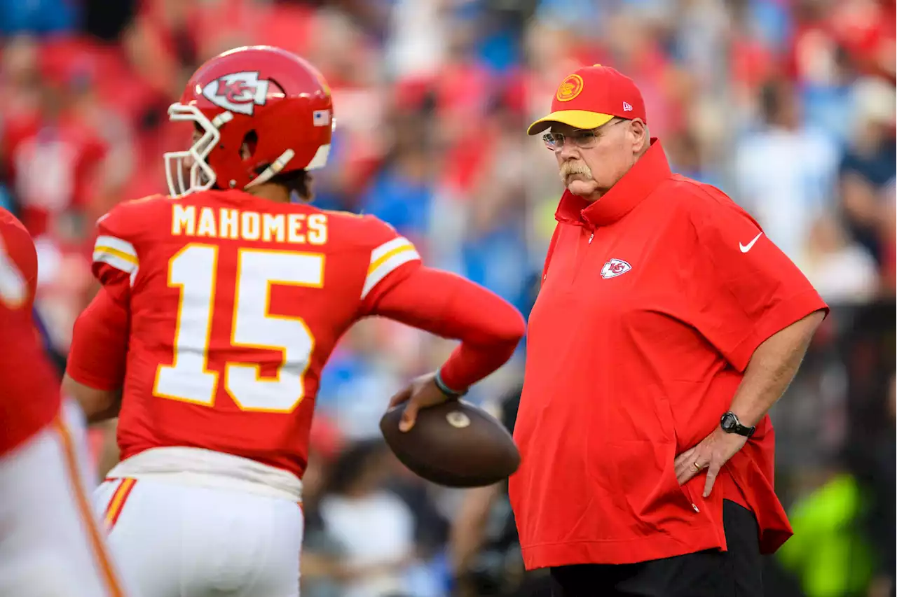 Taylor: Andy Reid is doing Chiefs a disservice not putting QB sneak back in playbook