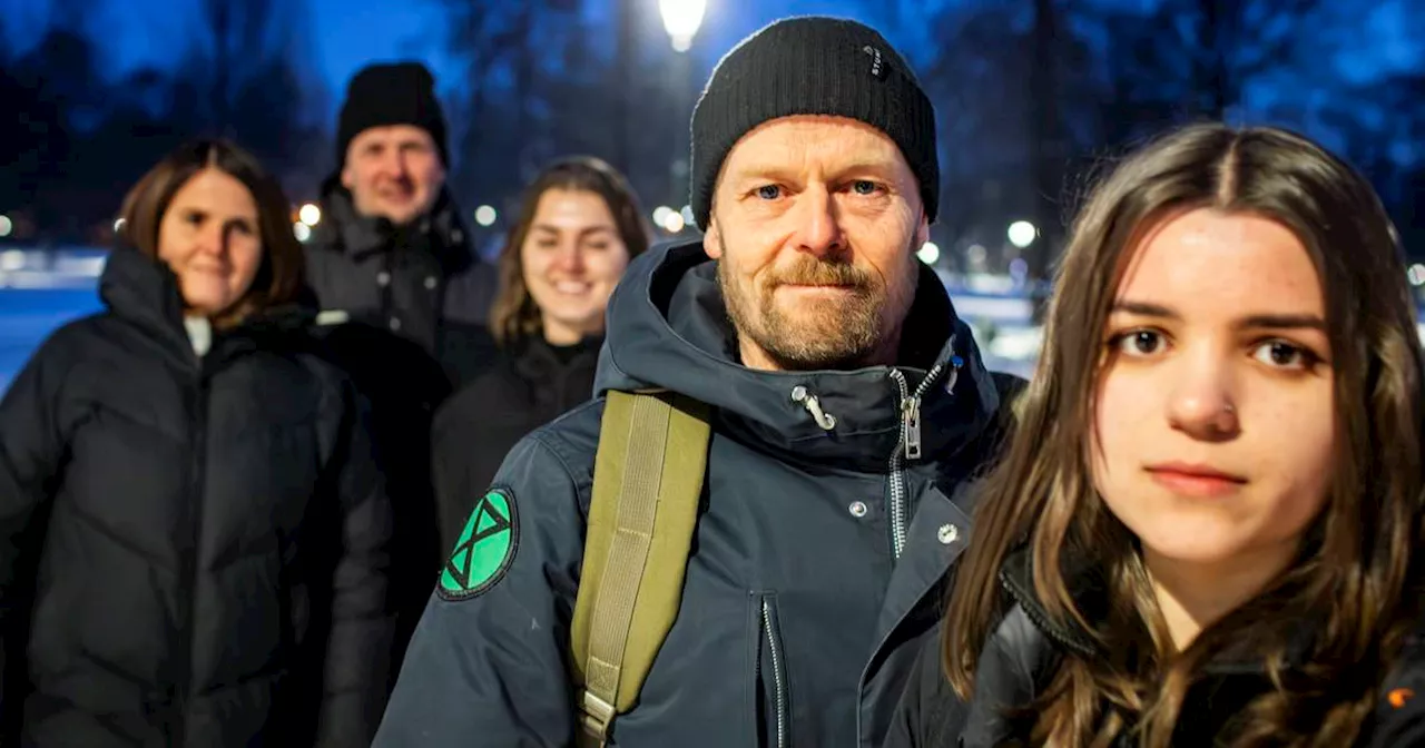 Midt på natta dro de opp i skogen for å sabotere ulvejakta. Nå står de fram