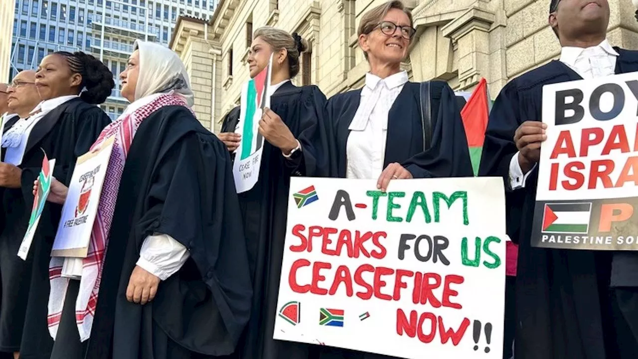 Supporters gather outside court as South Africa presents case against Israel at ICJ