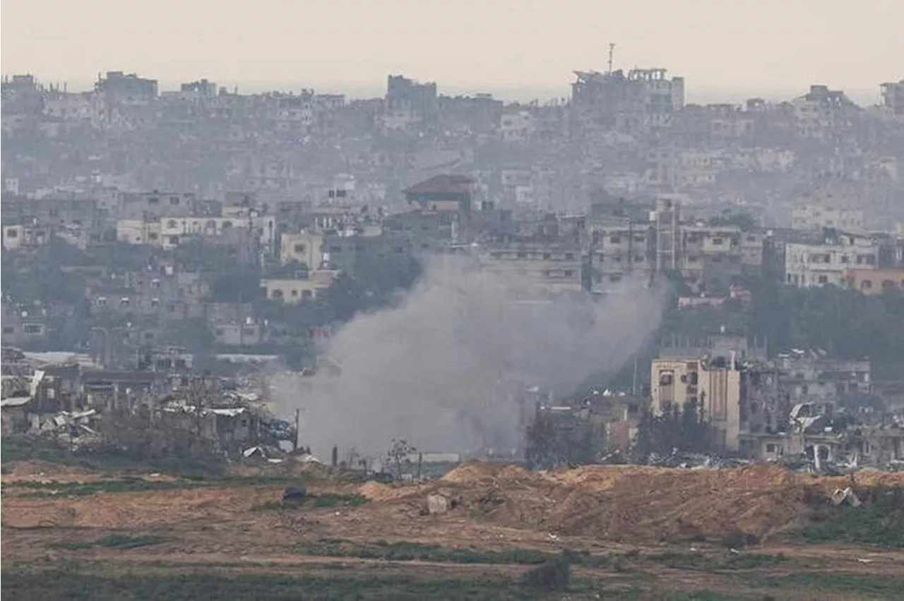 Israeli Forces Bombard Gaza Ahead of Hamas Announcement on Hostages