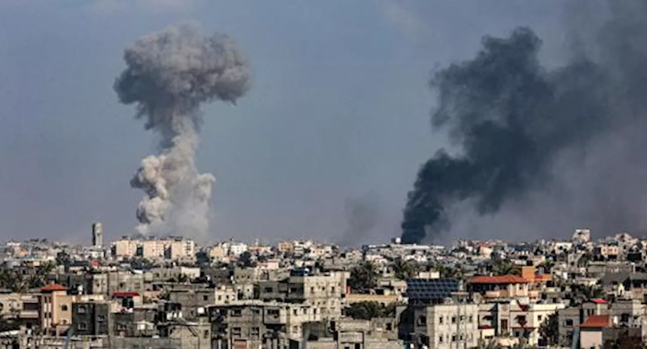  Hamas in guerra, le notizie di oggi | Hamas: «Morti due dei tre ostaggi mostrati domenica». E...