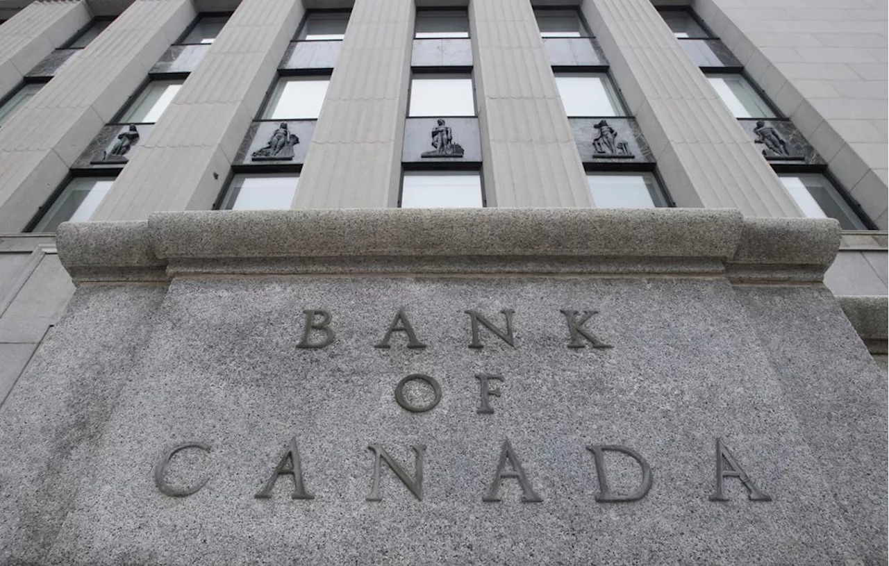 Canadians Cut Back on Spending Amid Higher Borrowing Costs, Survey Shows