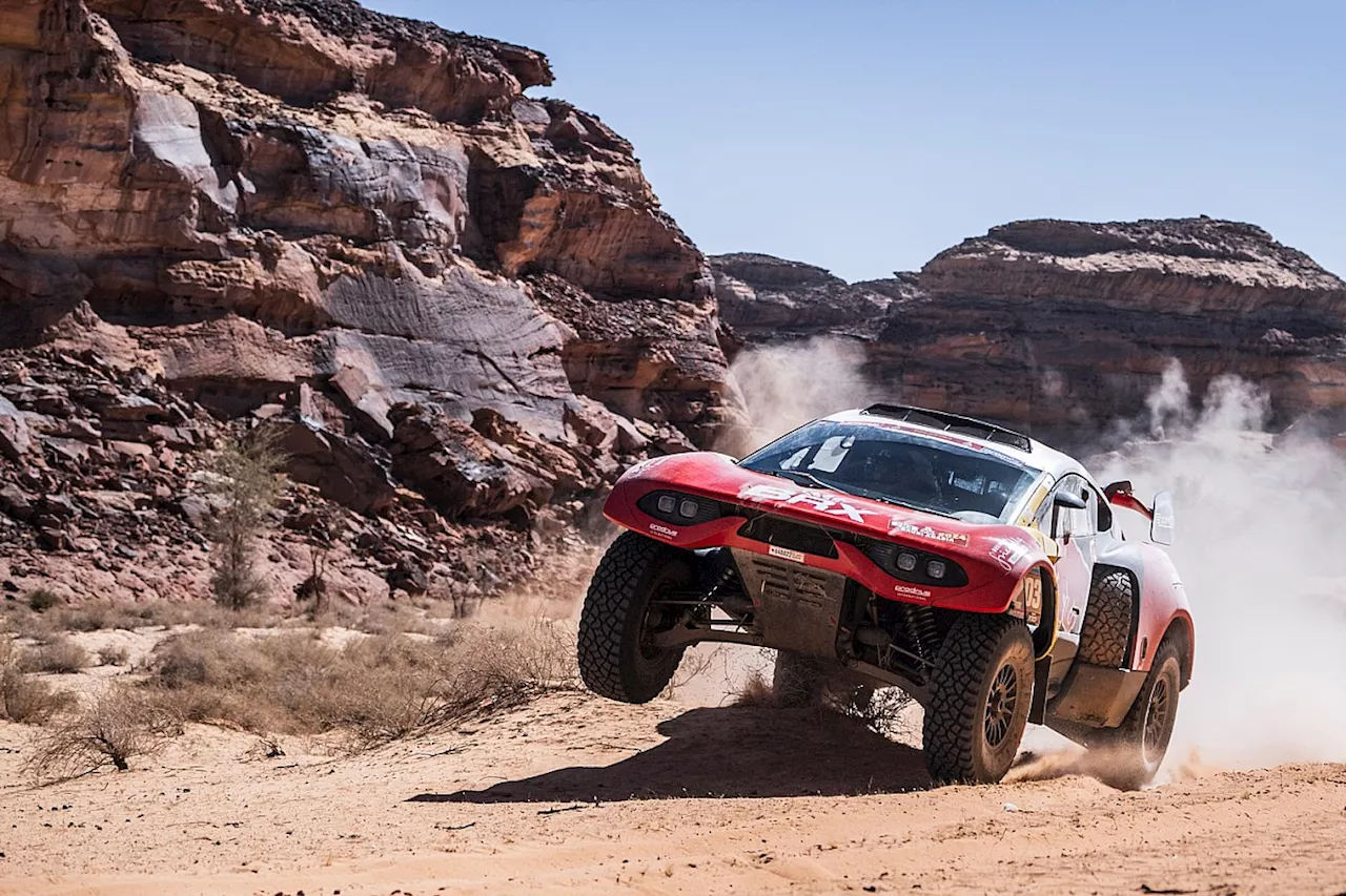 Loeb's hopes of victory crushed in Dakar Rally