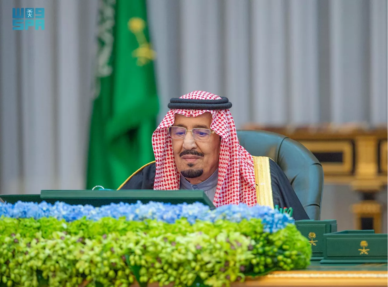 خادم الحرمين الشريفين يرأس جلسة مجلس الوزراء