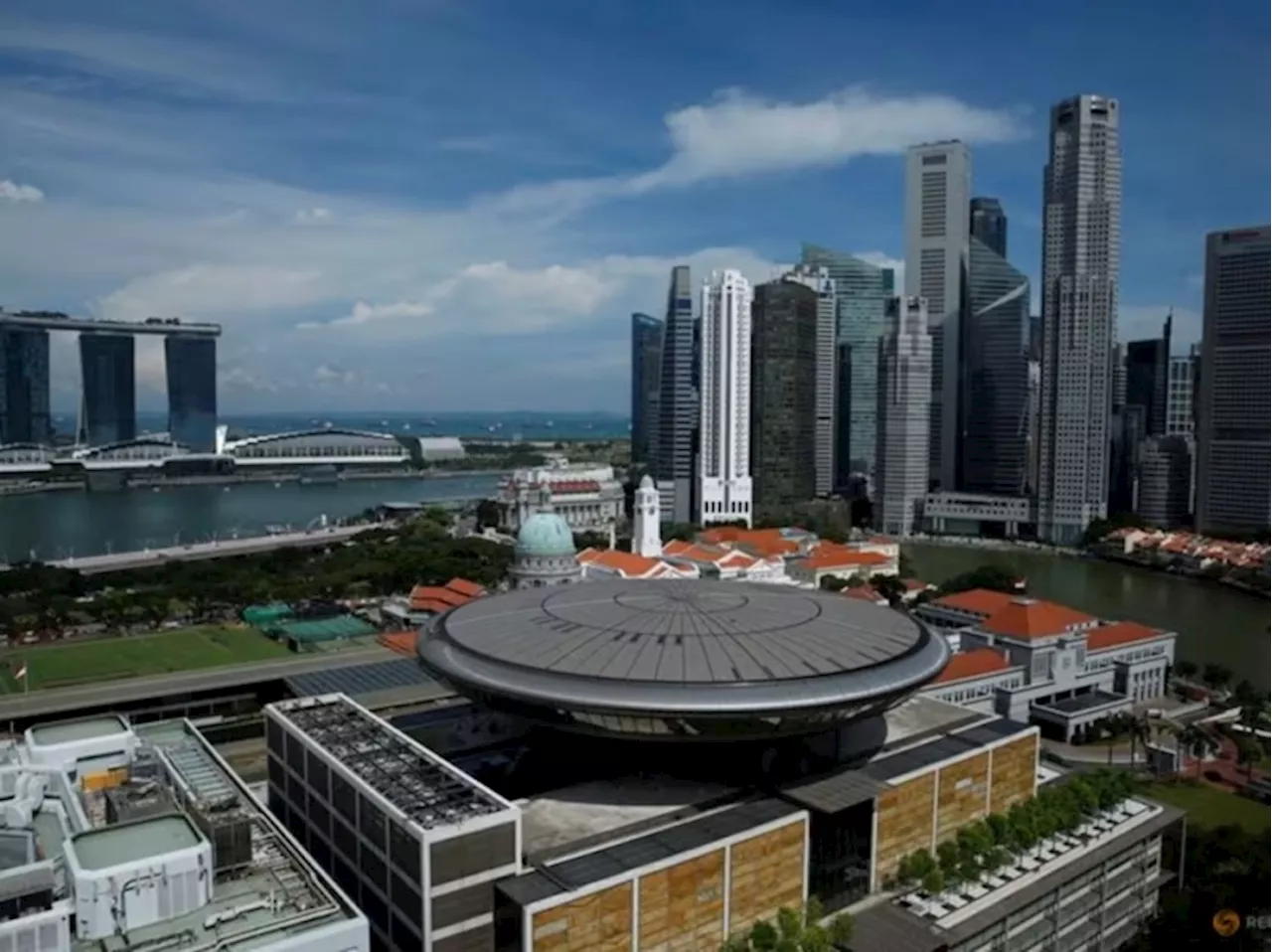 Singapore's Economy Predicted to Grow Faster in 2024