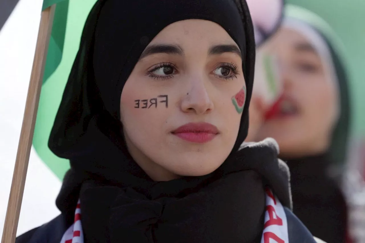 آلاف المتظاهرين في إسبانيا يطالبون بـ«وقف الإبادة في فلسطين»