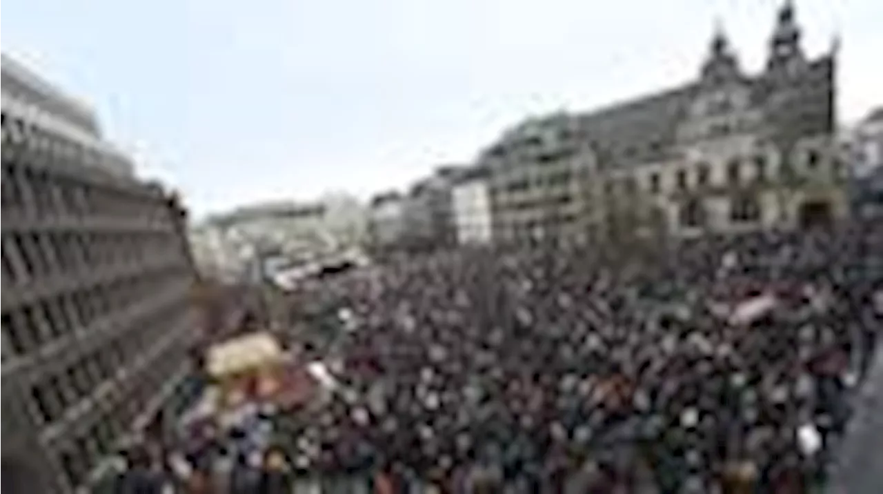 Demo für Demokratie und gegen Rechtsextremismus in Bremen