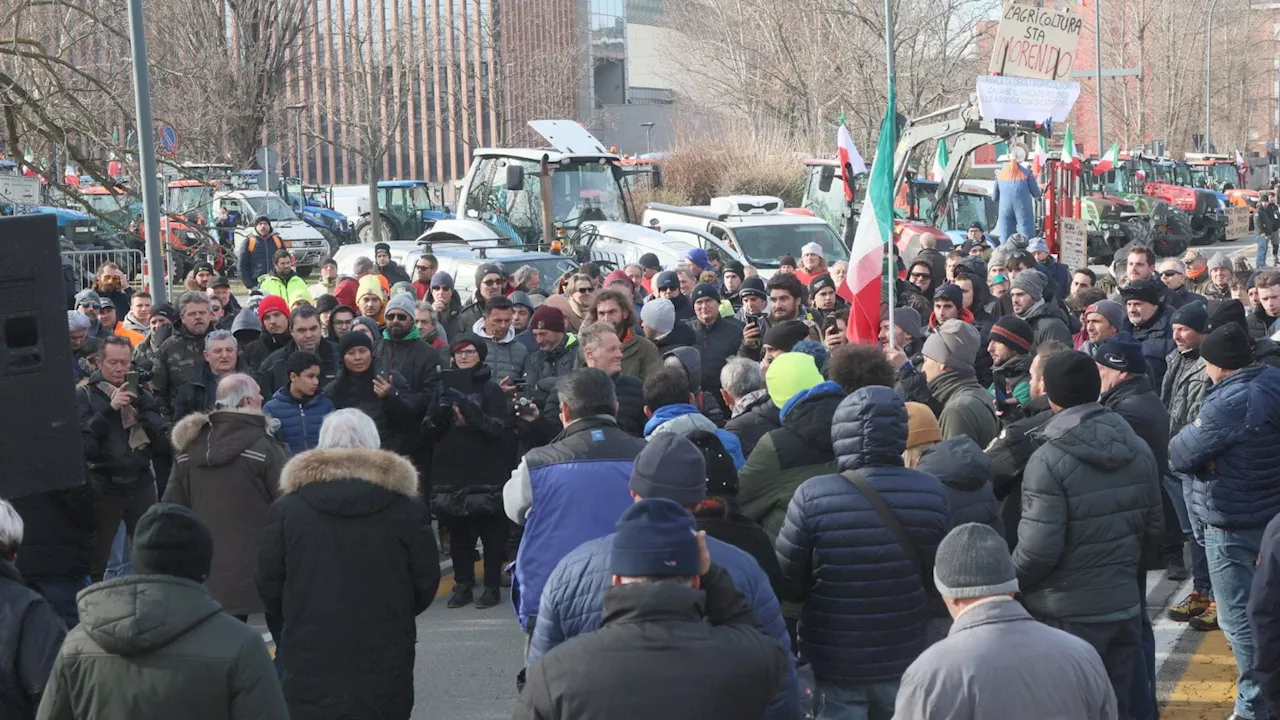 Proteste agricoltori contro i costi di produzione