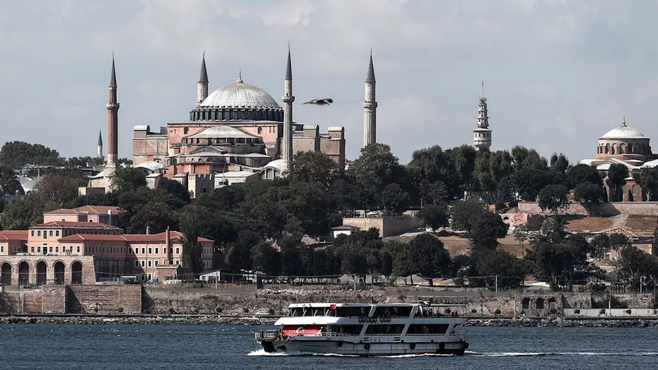 Toegangsprijs voor Hagia Sophia zorgt voor verwarring bij buitenlandse toeristen