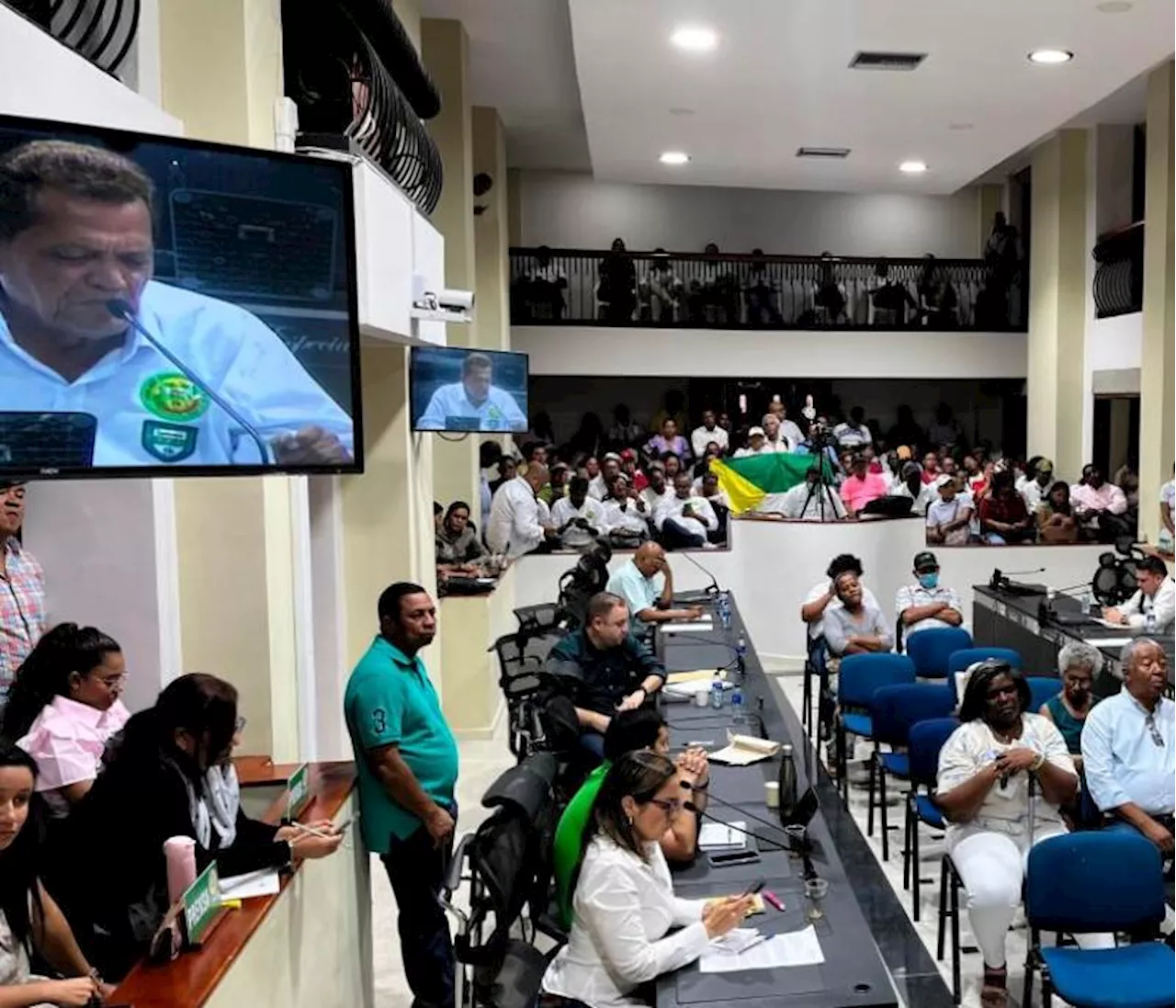 Audiencia pública en Cartagena para discutir la creación del Instituto Comunal