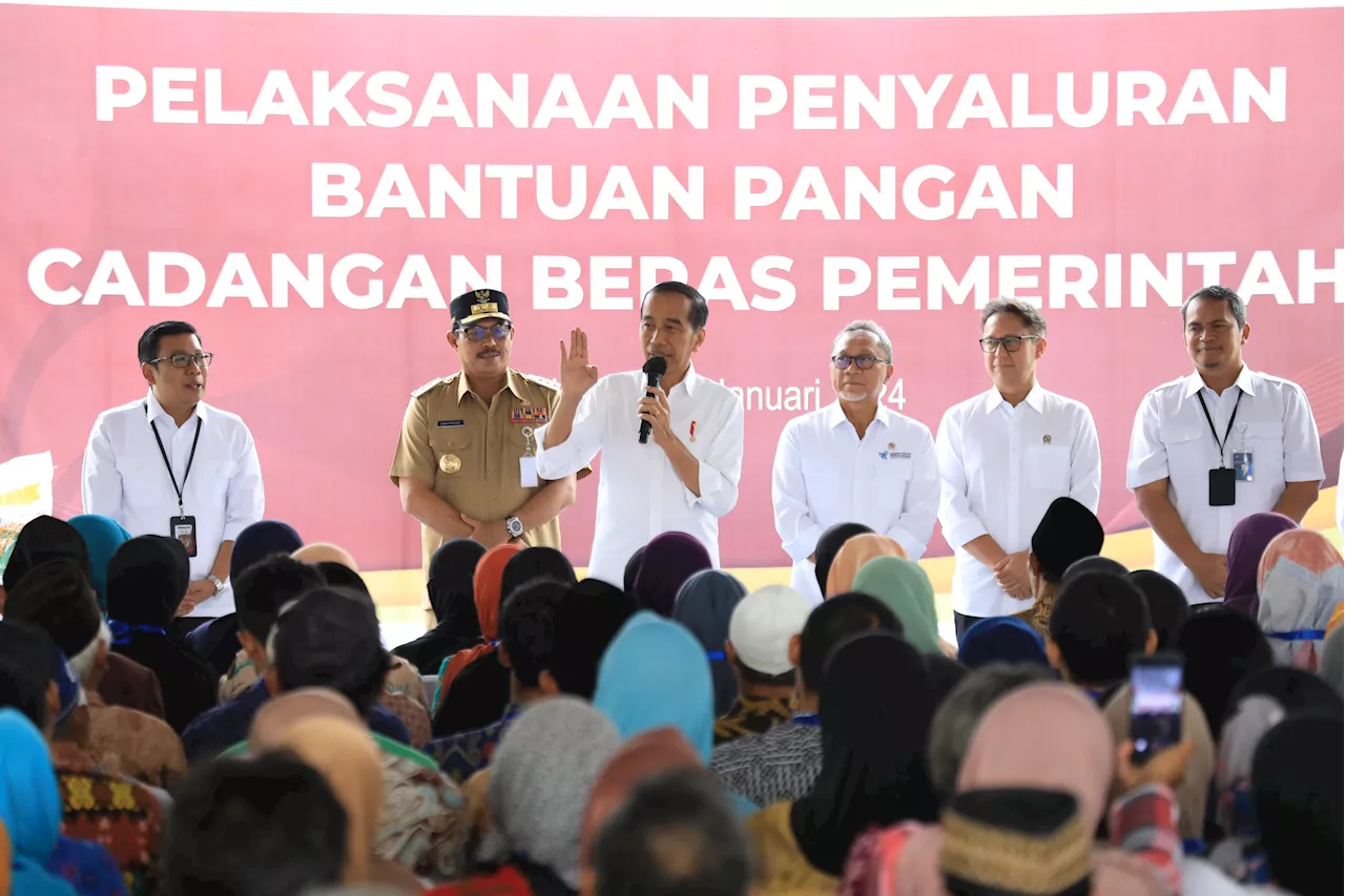 https://mediaindonesia.com/politik-dan-hukum/646092/jokowi-kalau-mau-kampanye-untuk-prabowo-gibran-mestinya-cuti