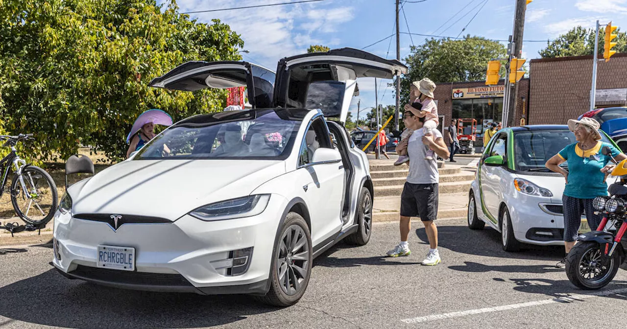 Toronto Residents Without Garages or Driveways Seek EV Charging Stations