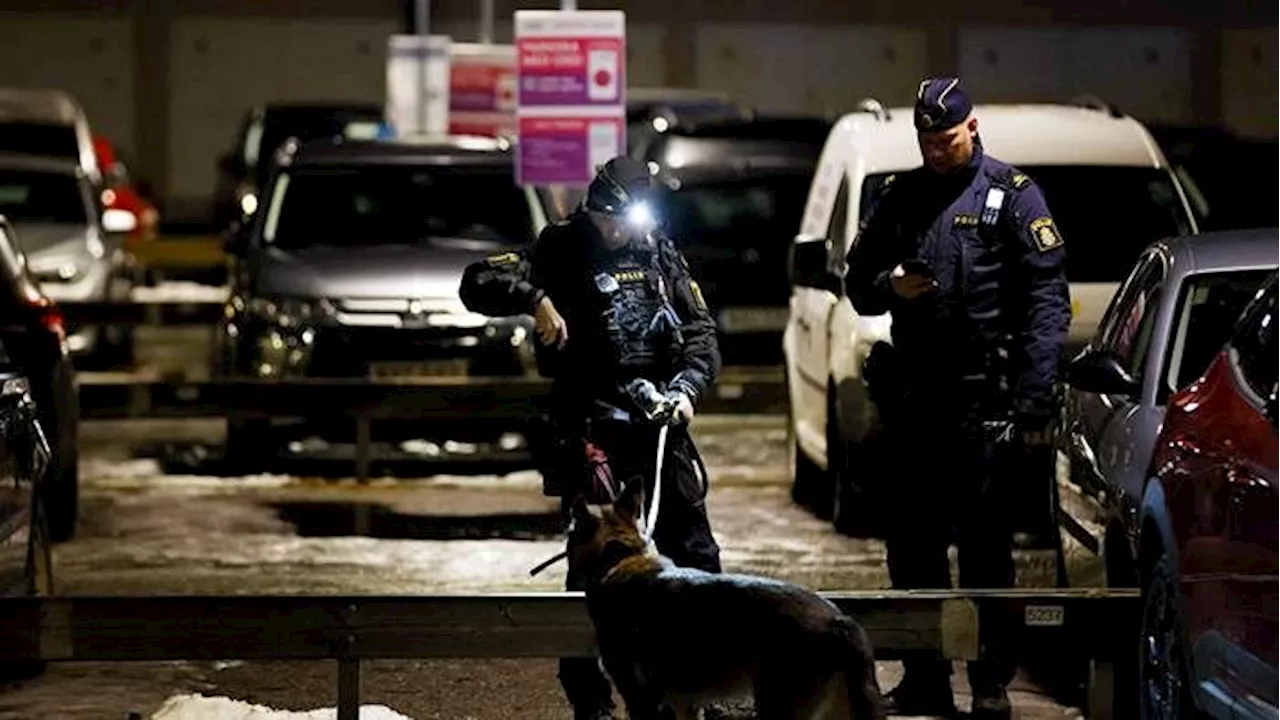  Man allvarligt skadad i skjutning i Stockholm