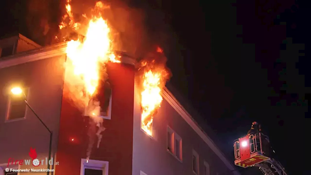 D: Wohnungsbrand fordert Neunkircher Feuerwehr in Silvesternacht 2023 / 2024