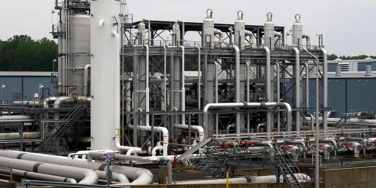 Biden Administration Delays Consideration of New Natural Gas Export Terminals