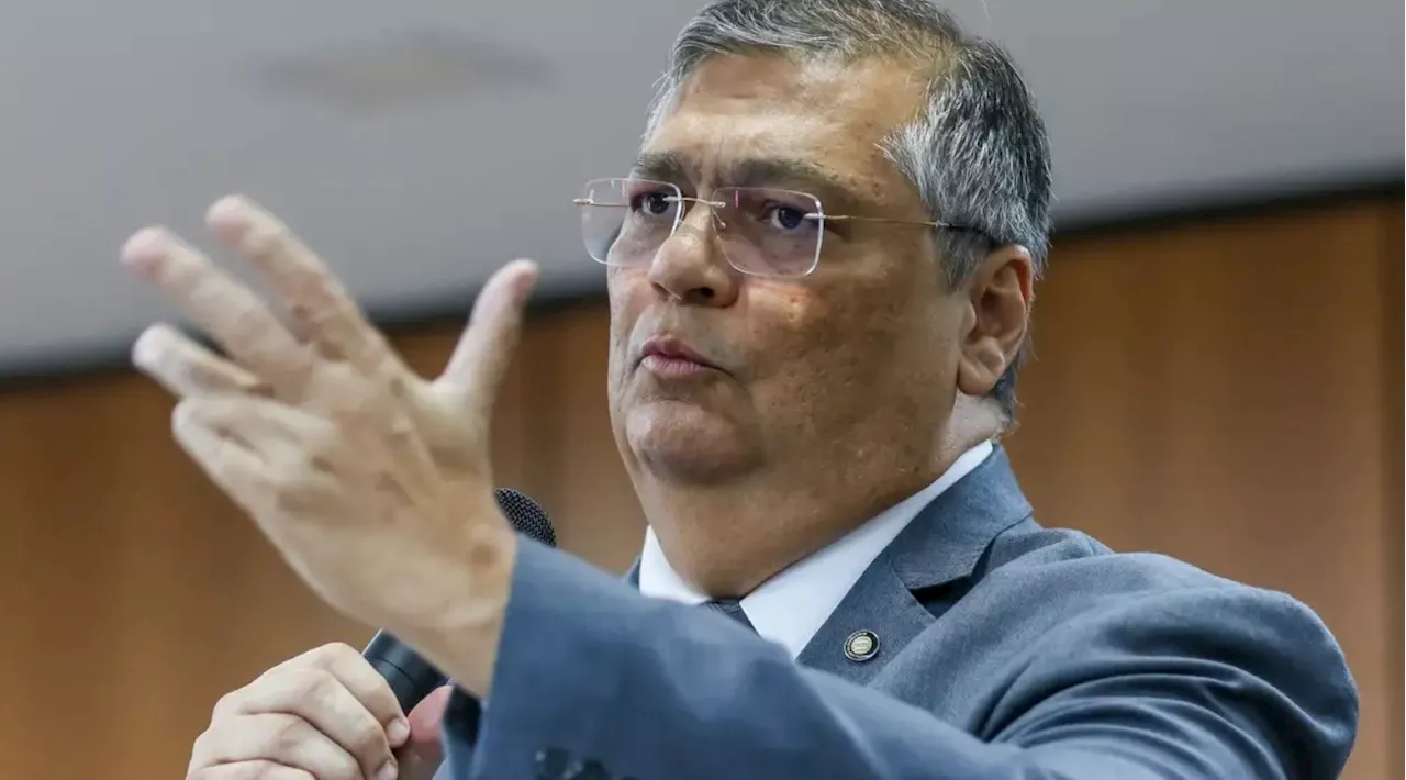 Ministro da Justiça orienta secretários a comandar pessoalmente a PMDF no enfrentamento ao ataque aos Três Poderes