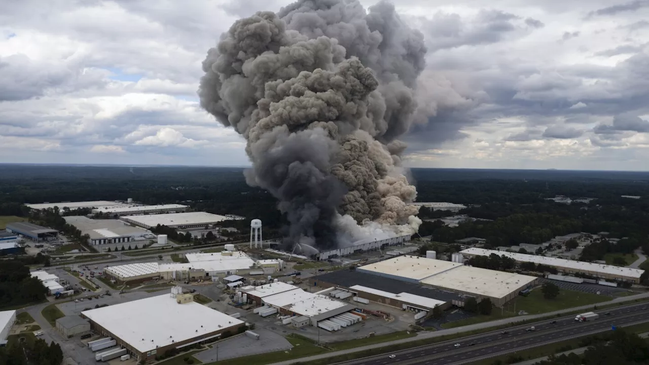 A chemical cloud moving around Atlanta's suburbs prompts a new shelter-in-place alert