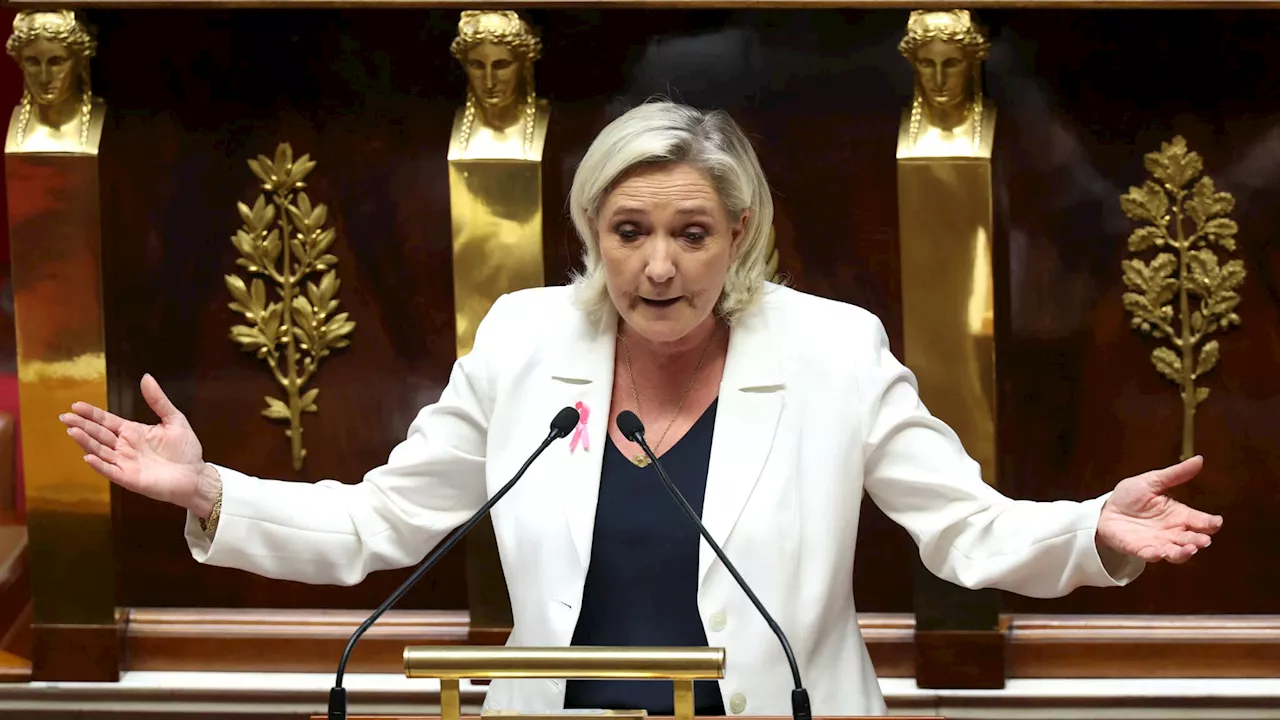 Marine Le Pen demande à Michel Barnier une nouvelle loi immigration début 2025