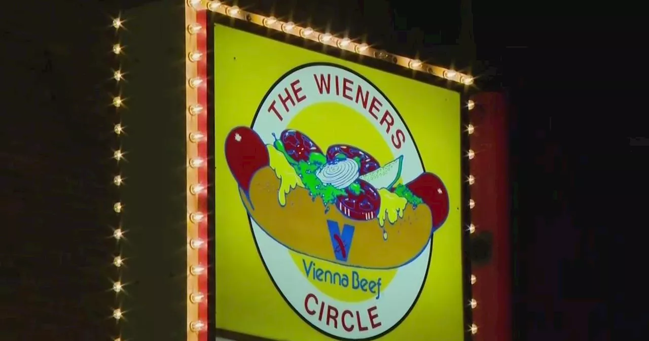 Burglars target iconic hot dog joint, The Wieners Circle, in Lincoln Park