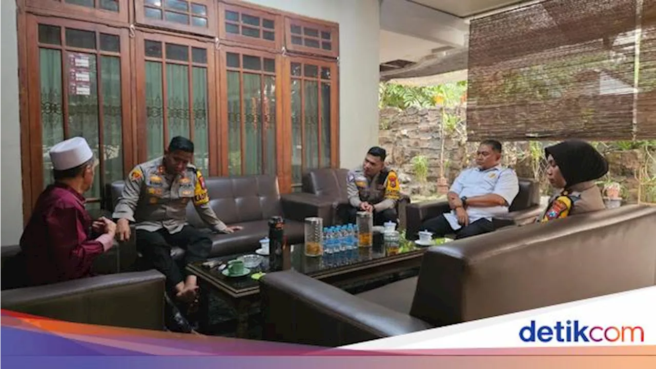 Kapolres Kediri Sowan Kiai Sepuh Jelang Pilkada 2024