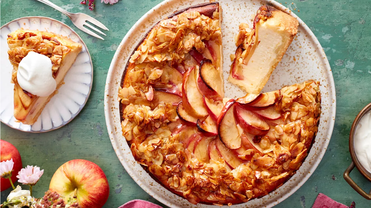 Herbstlicher Kuchentraum: Apfel-Quark-Bienenstich mit knuspriger Mandelkruste