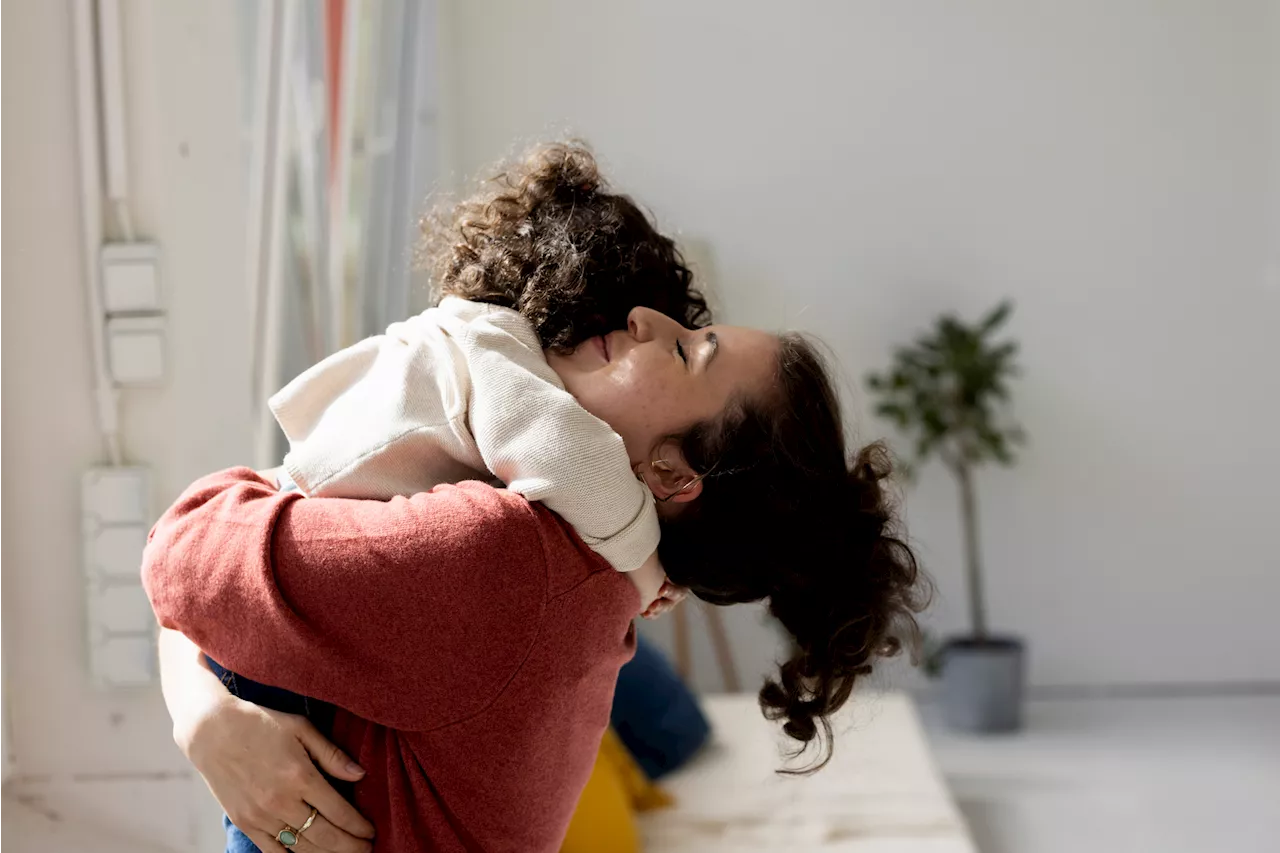 Mutterinstinkt und Urvertrauen: Diese 3 Sternzeichen sind die geborenen Mamas