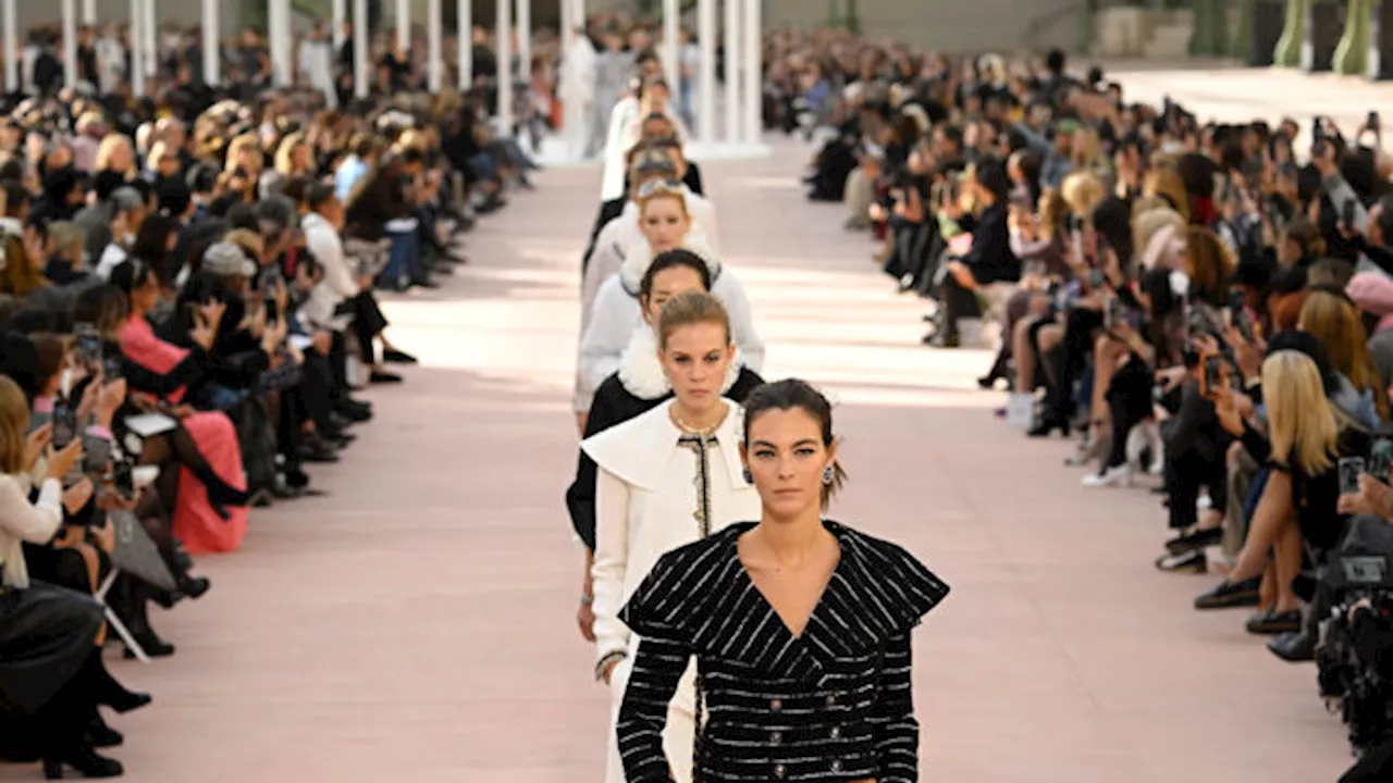 Chanel: 5 curiosità sulla sfilata primavera estate 2025