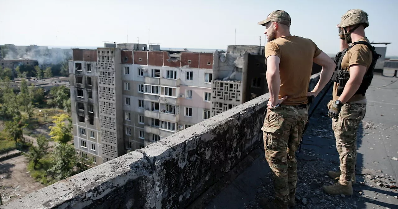 La Giornata del Difensore a Kherson tra bombardamenti e la caduta di Vuhledar