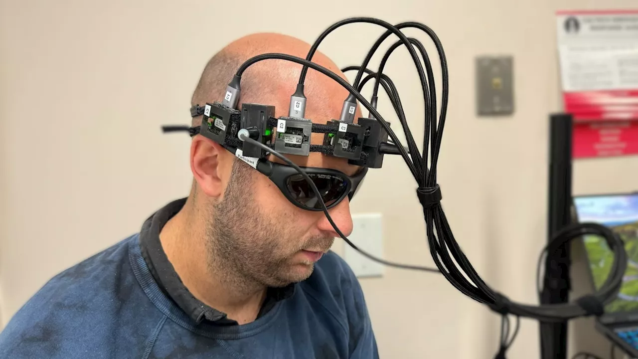 Caltech’s laser headset becomes 1st-ever device to predict stroke noninvasively