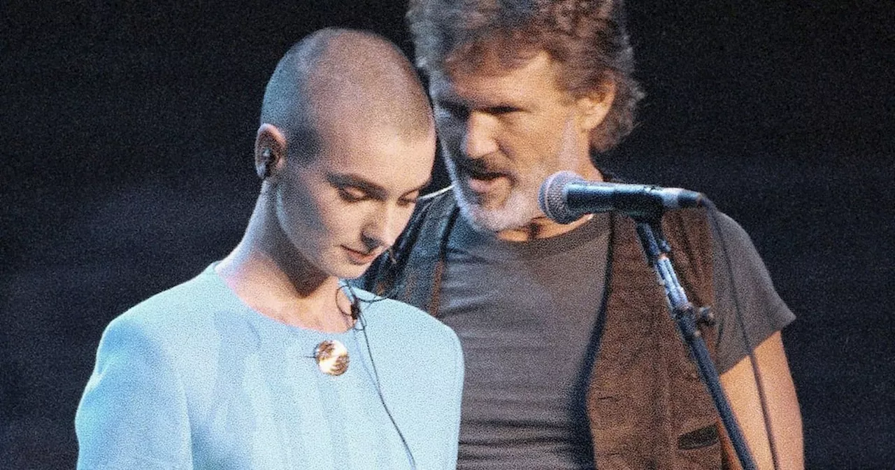 The night Kris Kristofferson defended Sinéad O’Connor on stage amid boos and jeers