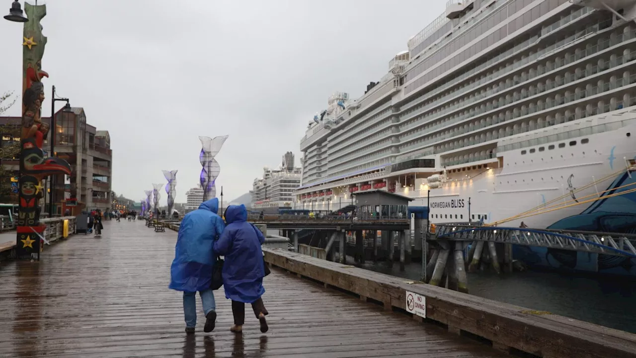 Storm blowing into Southeast halts some cruise ships in Juneau