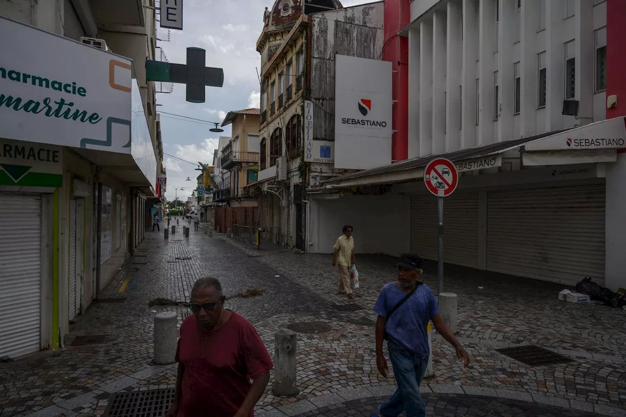 Martinique: les commerçants de Fort-de-France éprouvés par le mouvement contre la vie chère