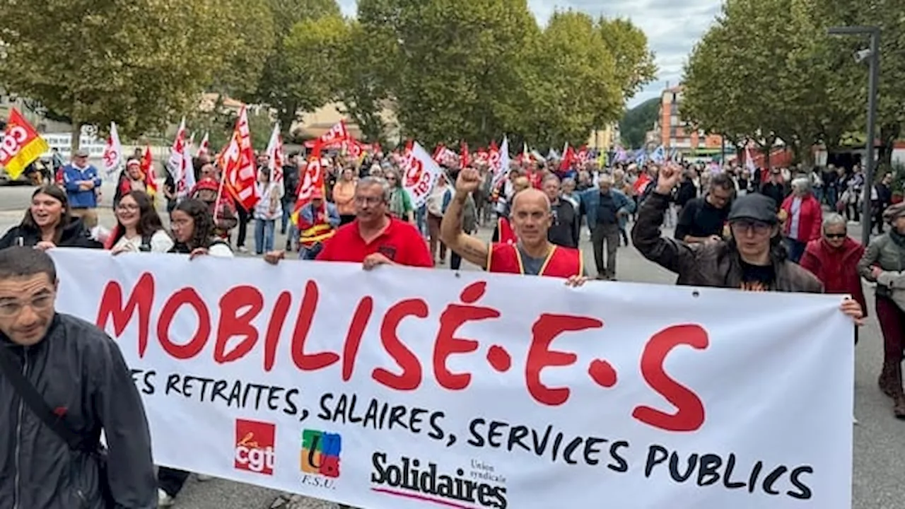 Manifestations contre une future politique d'austérité à Digne-les-Bains