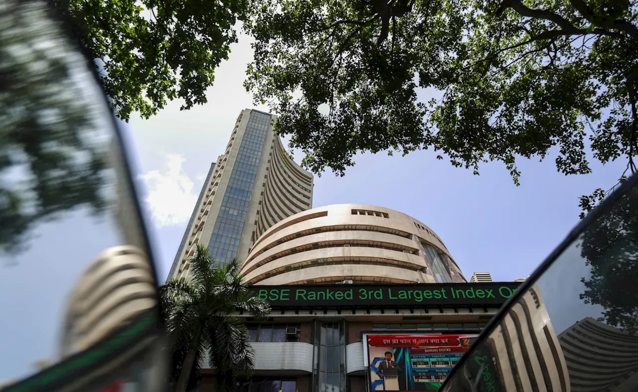 Stock Market Today: शेयर बाजार में लौटी रौनक, सेंसेक्स 300 अंक उछला, निफ्टी फिर 25,900 के पार