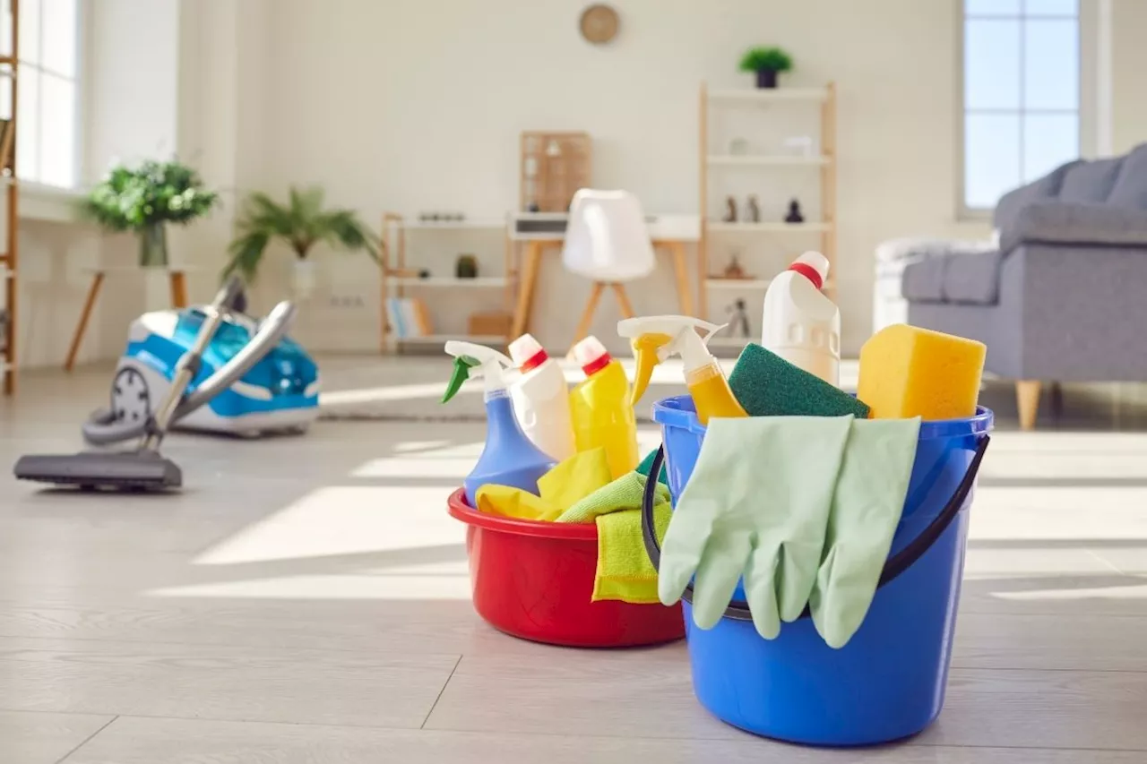 'I'm a cleaning exert and these are the 8 filthiest spots in your home'