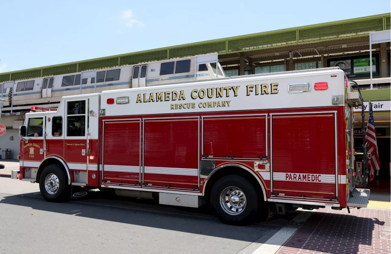 Two-alarm fire in San Leandro leaves two families displaced