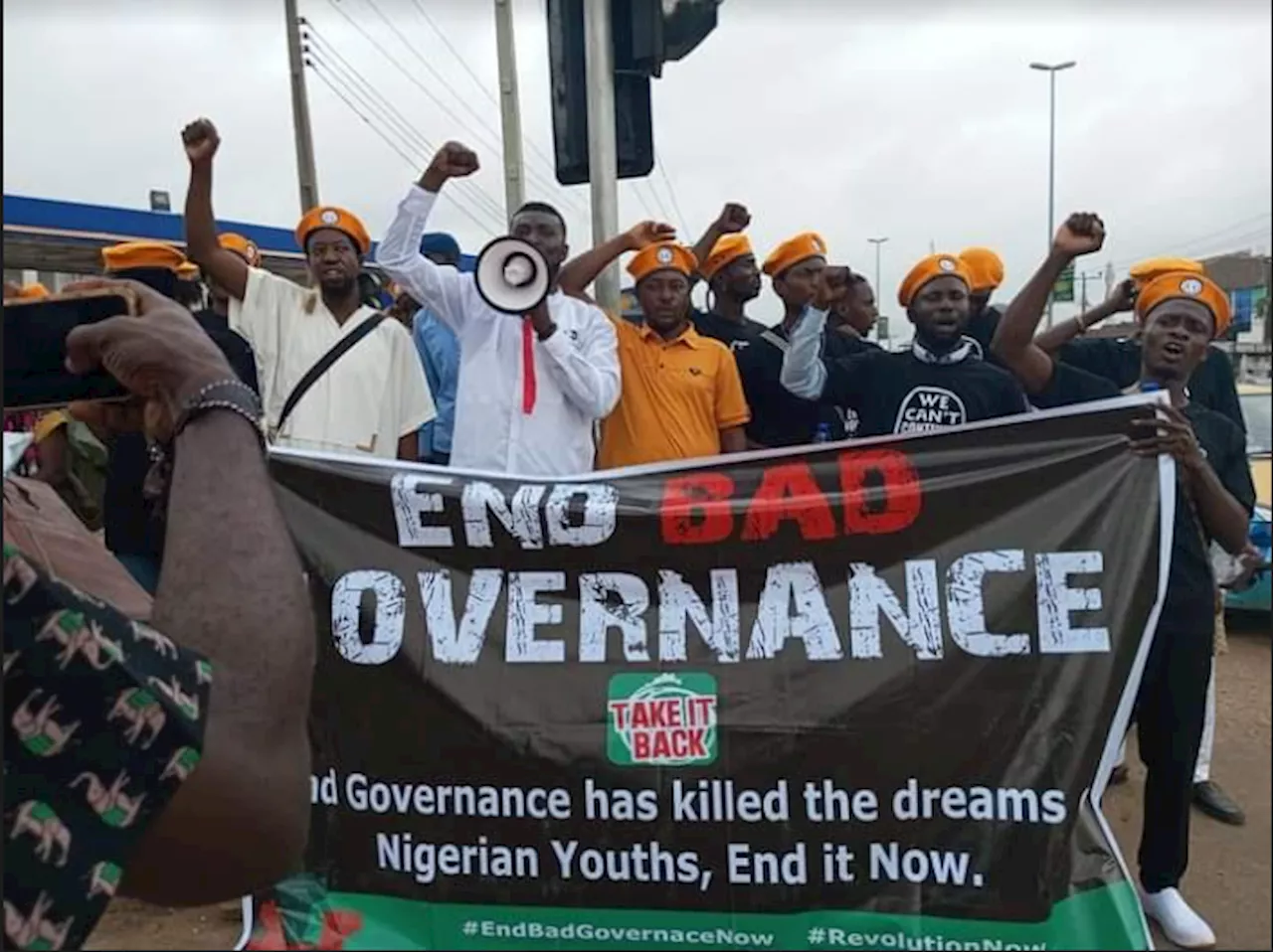 #EndBadGovernance: Ondo residents defy police warning, protest in Akure