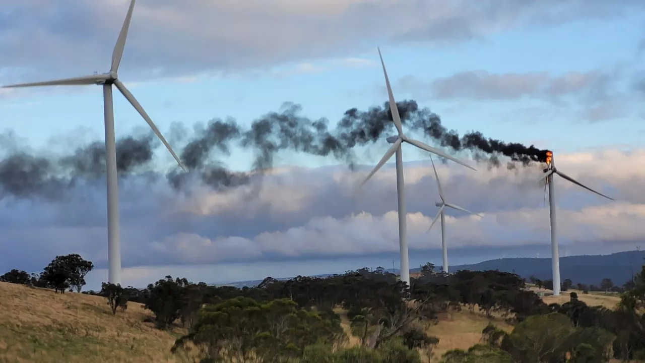 ‘Huge potential for disaster’: Allan government slammed over wind farm fire danger